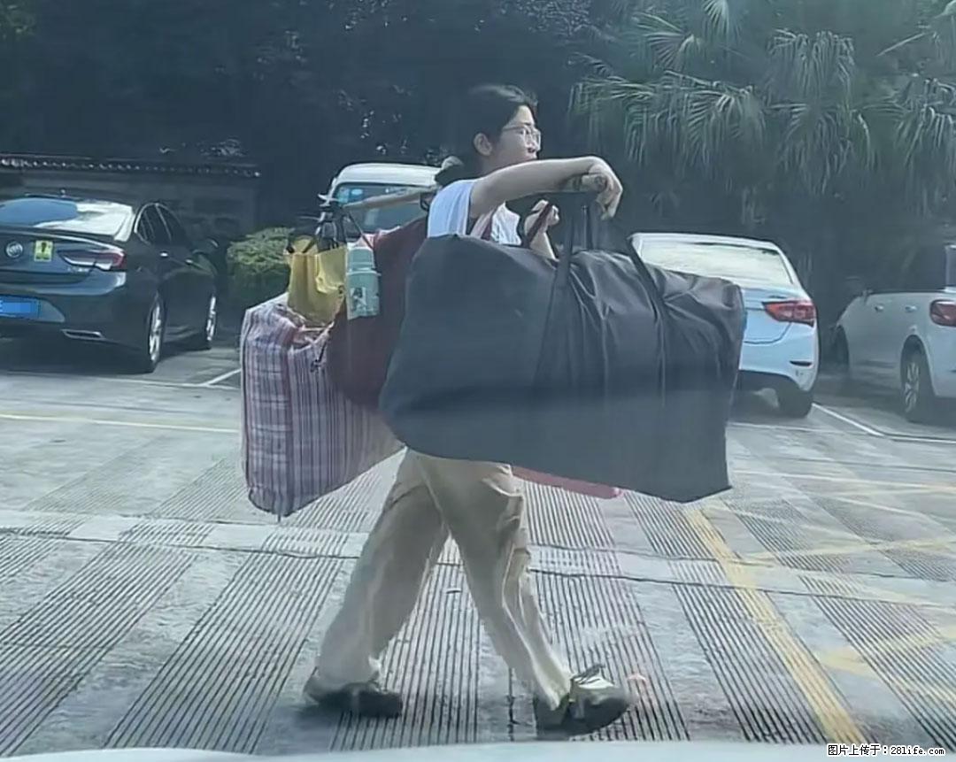 全网追的“扁担女孩”，找了一份暑假工，时薪12元 - 苏州生活资讯 - 苏州28生活网 su.28life.com