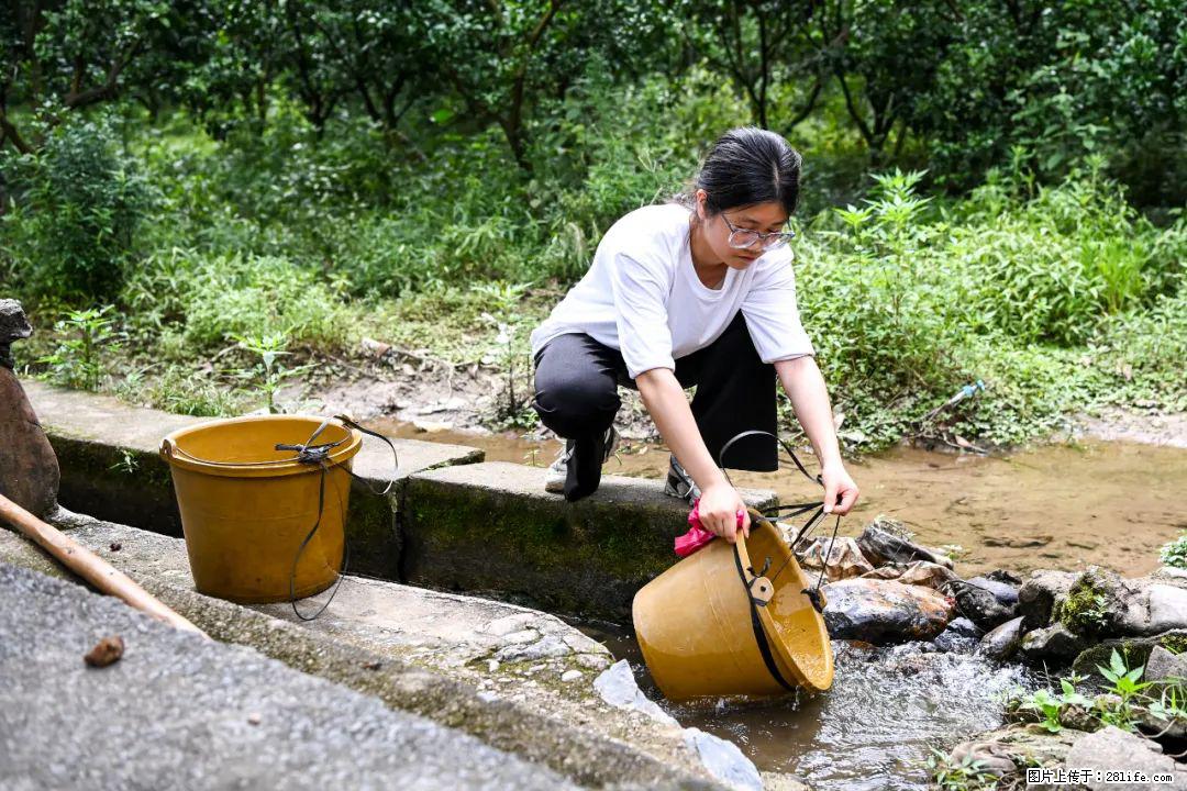 全网追的“扁担女孩”，找了一份暑假工，时薪12元 - 苏州生活资讯 - 苏州28生活网 su.28life.com
