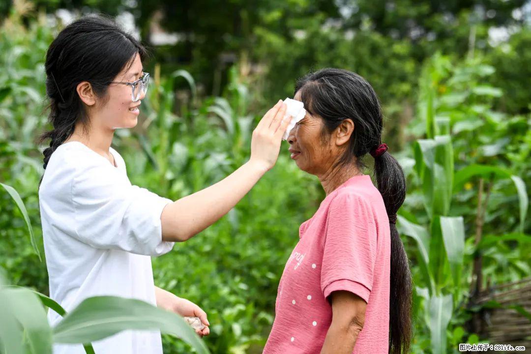 全网追的“扁担女孩”，找了一份暑假工，时薪12元 - 苏州生活资讯 - 苏州28生活网 su.28life.com